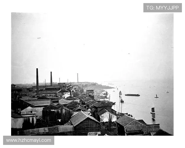 武汉三镇历史文化融合探索：从江城到现代都市的变迁与未来发展路径